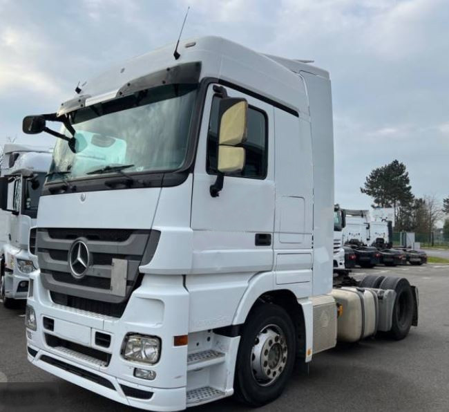 0156 - MB ACTROS 1846 - 2011 - E 5 - 06.2011 YEAR - 685 KM. - AUTOMAAT