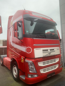 0074 - VOLVO FH - 2015 YEAR