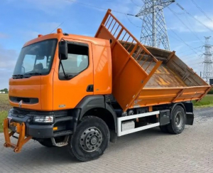 0682 - Renault Kerax 260 4x4- 49000km-3 side tipper- 2001 year